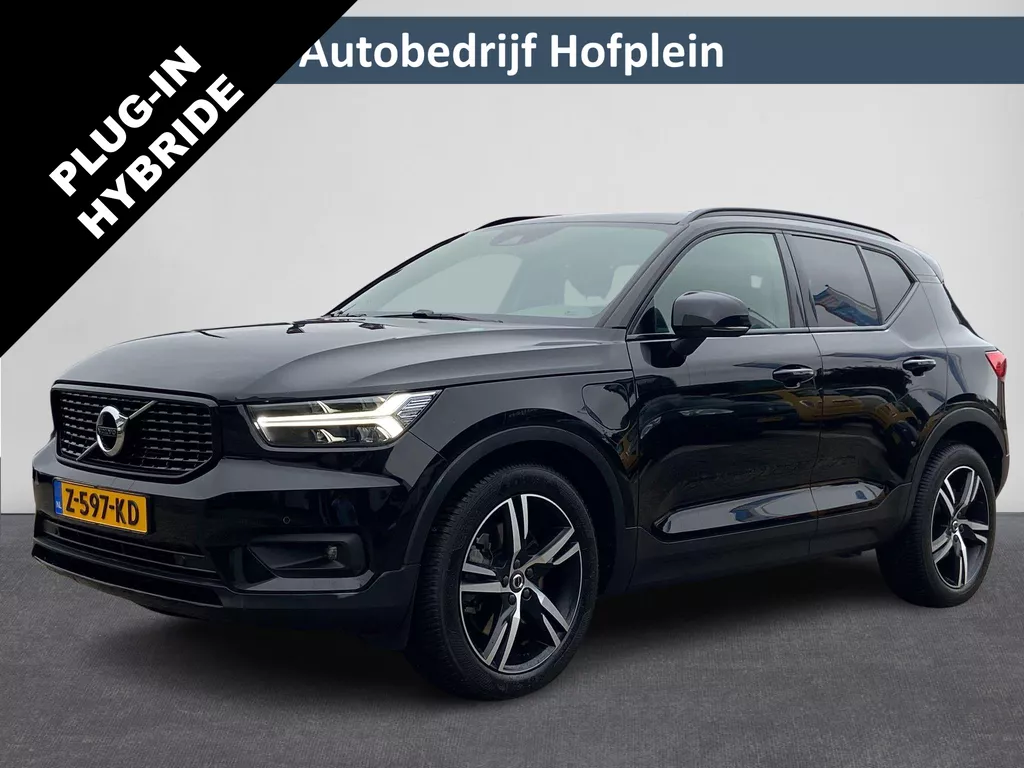 Volvo XC40 1.5 T5 Recharge R-Design | Navigatie | Alcantara | Camera | Airco-Ecc | Klep elektr. | 19 inch LM-Velgen ( Vestiging - Vianen Tel: 0347-371248 )