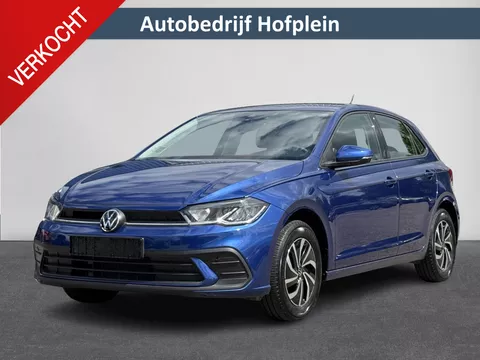 Volkswagen Polo 1.0 TSI Life Edition Apple Carplay/Android Auto | LED Verlichting | |Camera | Parkeer Sensoren voor en achter | Cruise Control | Virtual Cockpit | Airco LM-Velgen ( Vestiging - Vianen Tel: 0347-371248 )
