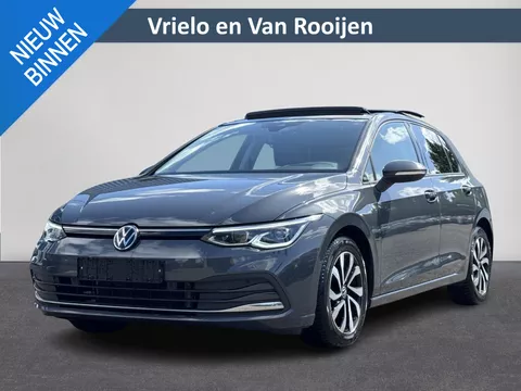 Volkswagen Golf 2.0 TDI Active | Pano | Stoel + Stuurverwarming | ACC | HUD | Navi | Camera | Trekhaak | ( Vestiging - Nieuwegein )