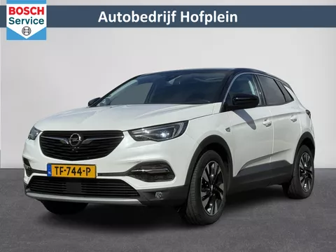 Opel Grandland X 1.2 Turbo Automaat Ultimate | Camera |  | Climate Control | Glazen panorama dak met elektrisch bedienbare zonwering | Apple Carplay/Android Auto | Sportstoelen | 18 Lichtmetalen Velgen | Afwijkende dakkleur | Trekhaak | Trekgewicht 1200kg