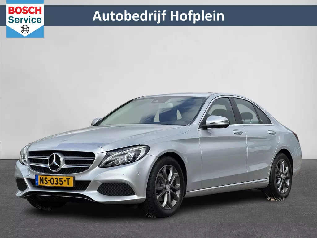 Mercedes-Benz C-klasse 180 Prestige Automaat | Garmin&reg; MAP PILOT Navigatie | LED Verlichting | Panoramaschuifdak, Elektrisch | Stoelverwarming | Parkeersensoren | Automatische Airco | 17&quot;Lmv | Halfleer | Sportstoelen  ( Vestiging - Vianen) )