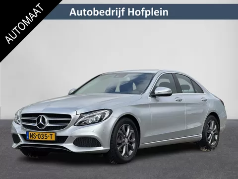 Mercedes-Benz C-klasse C180 Prestige Automaat Navigatie | LED Verlichting | Dode Hoek Detectie | Panorama schuif/Kanteldak, Elektrisch | Stoelverwarming | PDC | Automatische Airco | 17&quot;Lmv | Halfleer | Sportstoelen