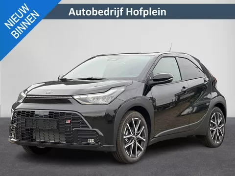 Toyota Aygo X Hybrid 115 GR Sport JBL Audio | Nieuw!!| ACC | Clima | Camera| PDC voor+achter | Stoelverwarming | Carplay | DAB | Lm velgen ( Vestiging - Vianen 0347-371248)